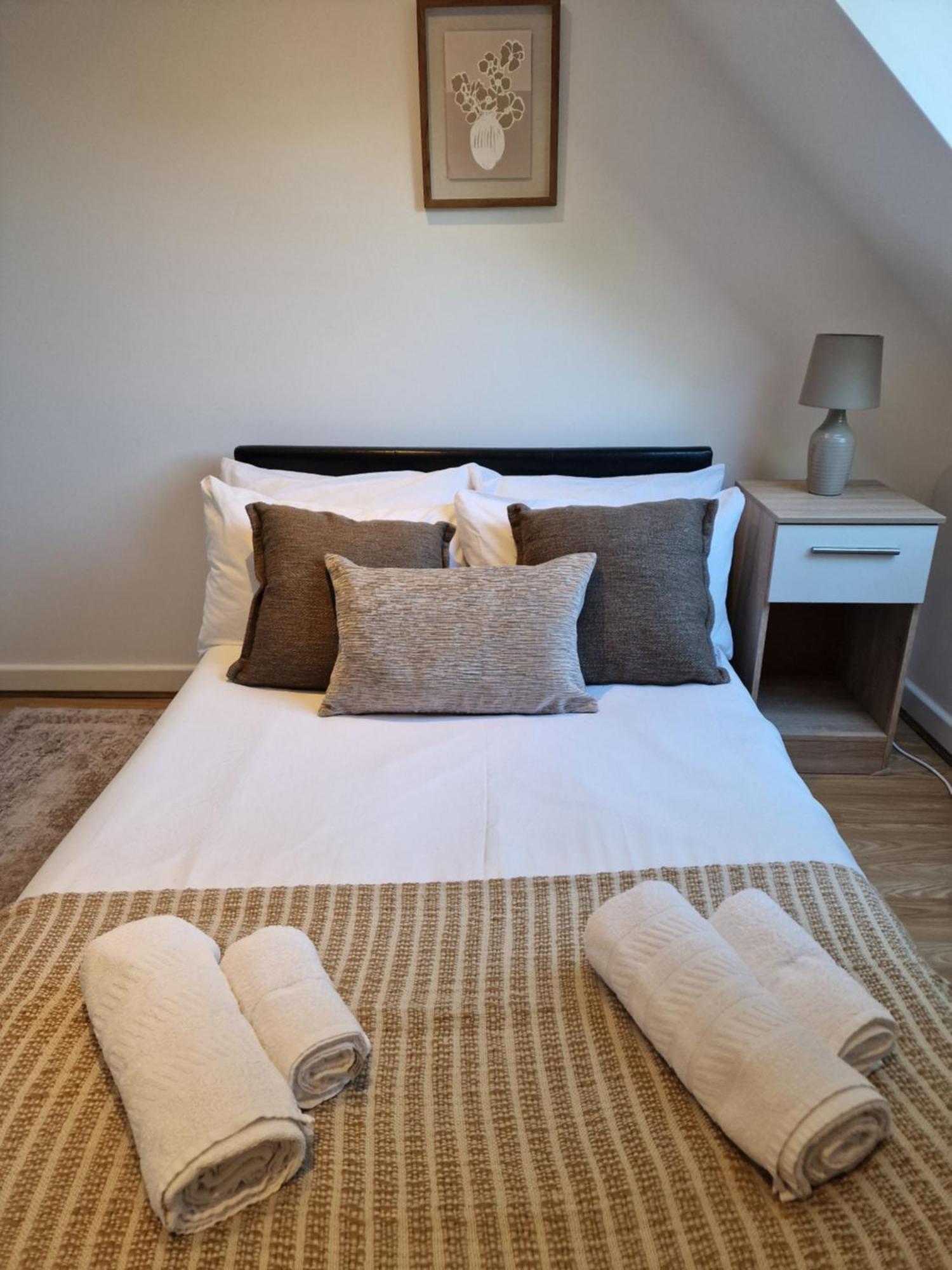 Villa Large 4-Bed House For Up To 7 Guests W 2X Parking Oxford Esterno foto