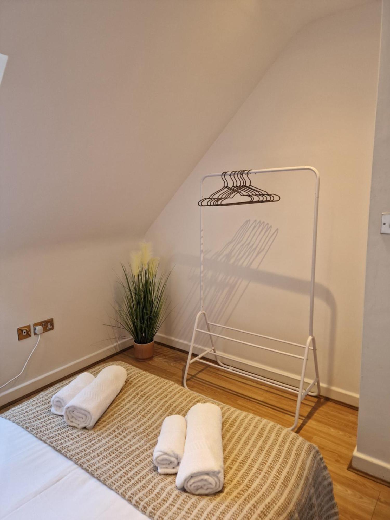 Villa Large 4-Bed House For Up To 7 Guests W 2X Parking Oxford Esterno foto